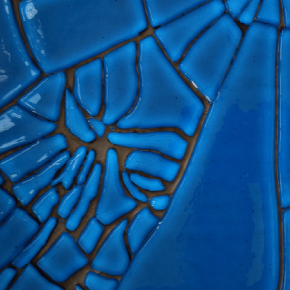 From the fragment to the Whole blue glass Roberta De Caro